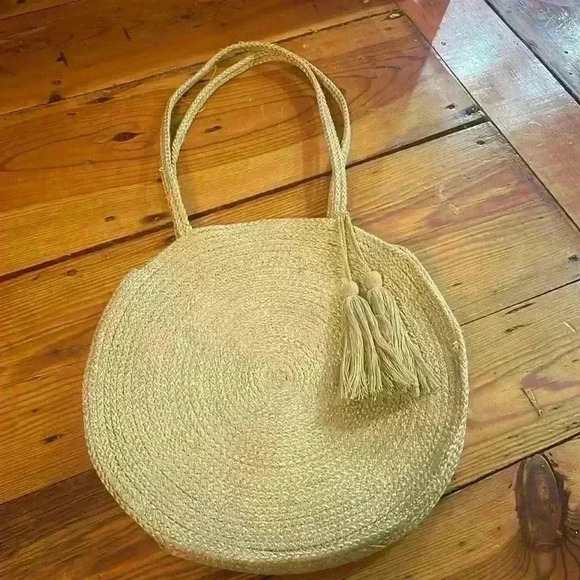 Handbags - Jute round braided beach vacation bag with tassel